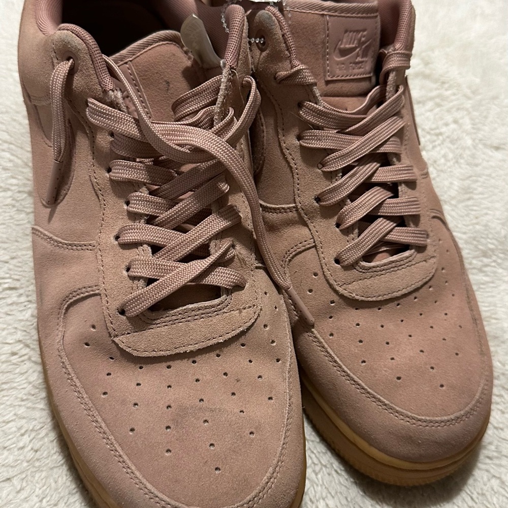 Nike Air Force 1